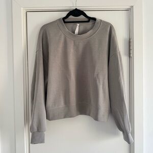 GUC lululemon athletica Softstreme Perfectly Oversized Cropped Crew Stone 8